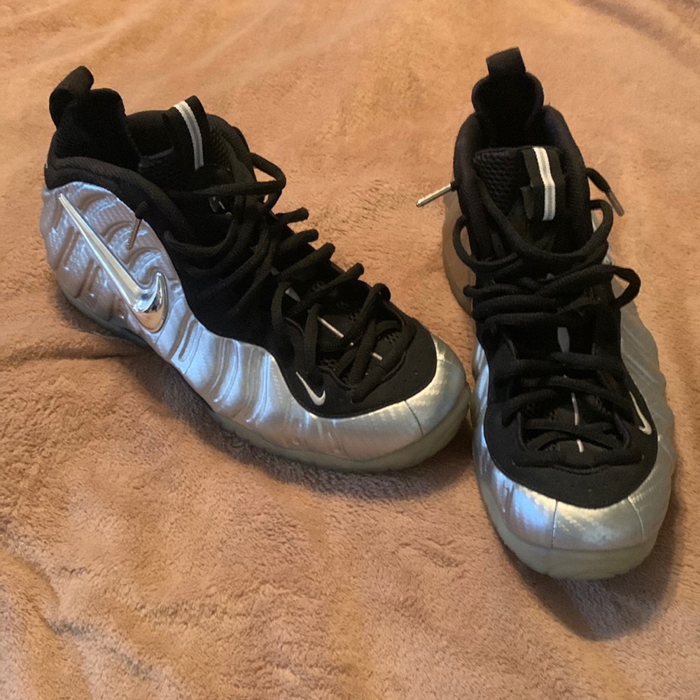 Silver foams